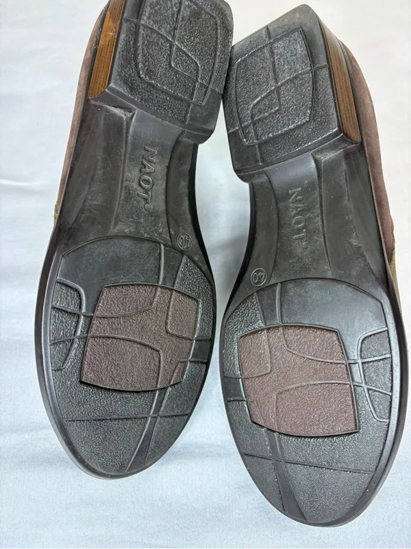 Naot Kamsin 26042 EU 40 Vintage Pine Leather Cutout Ankle Booties Velcro - Image 4