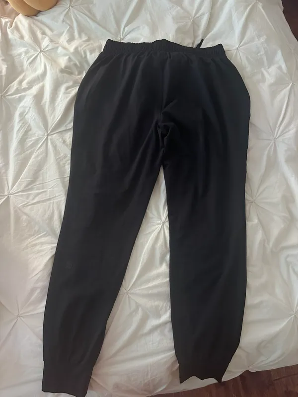 All In Motion black joggers - Image 3