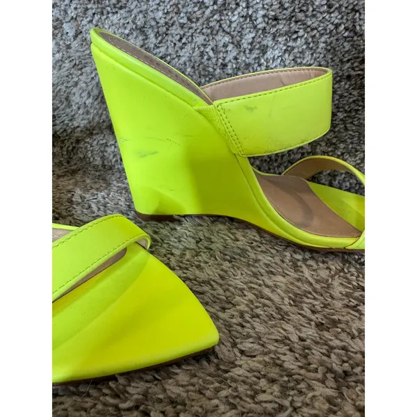 SCHUTZ Soraya Wedge Sandal Neon Yellow‎ Size 6 Leather Sole - Image 4