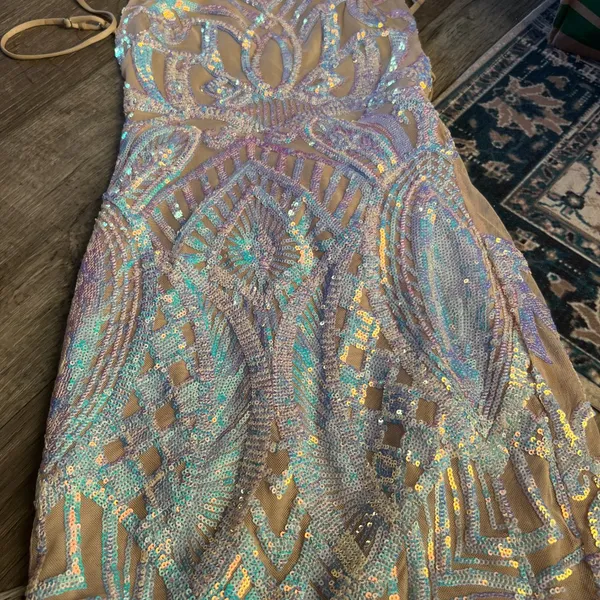 Lucy in the Sky Starstruck Strappy Dress in Nude Iridescence size small - Image 4