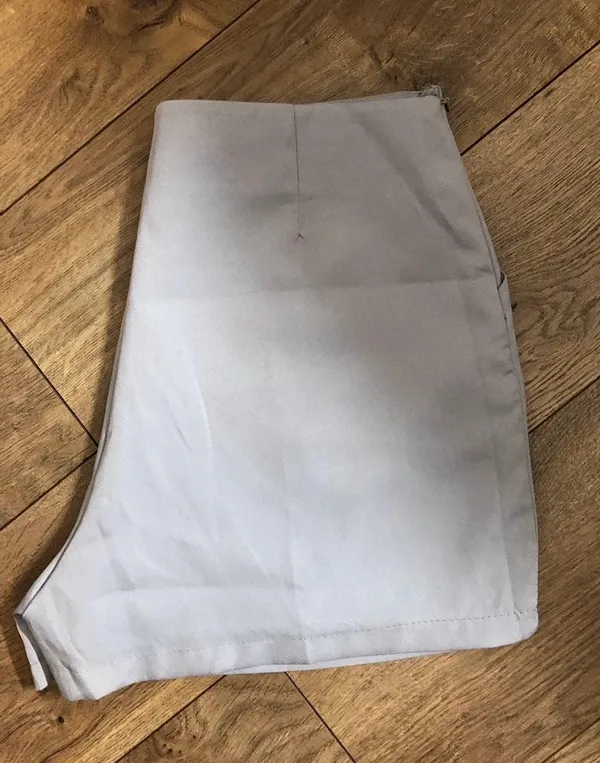 Shorts Size M - Image 4