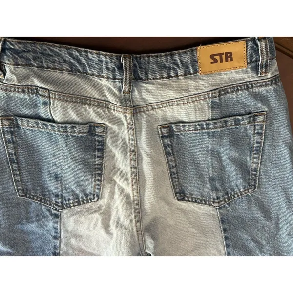 Stradivarius STR Two Toned Denim Jeans Raw Hem Women Sz 6 90s Inspired Straight - Image 4