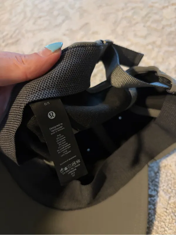 Lululemon hat - Image 3