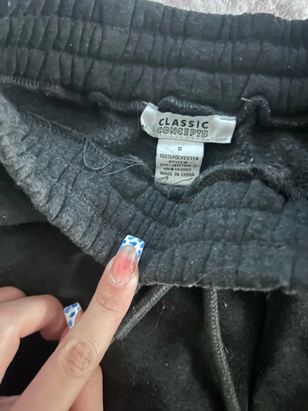 Abercrombie sweats - Image 3