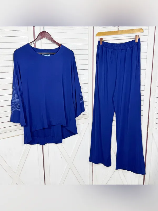 Soft‎ & Cozy Loungewear Embroidered Sleeve Wide Leg Pants Set Blue Small - Image 7