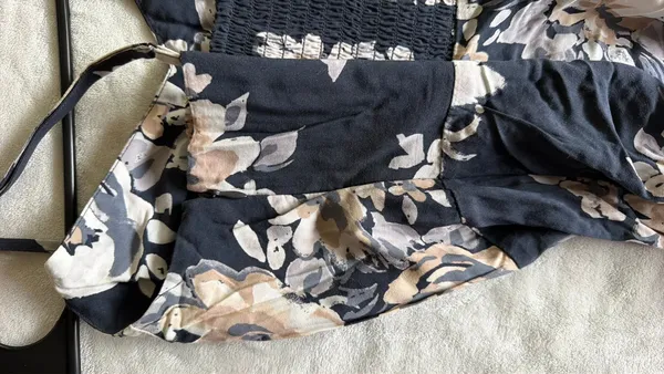 Old navy floral dress - Image 3