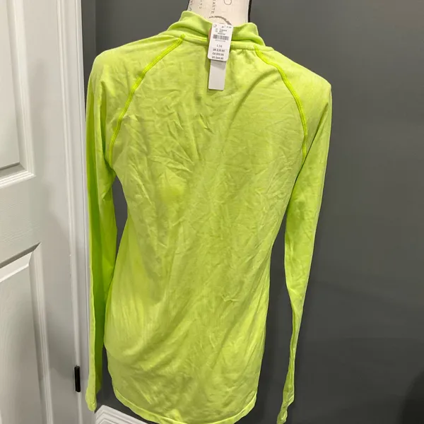 Nwt Pink By Vs Athletic‎ Top - Image 2