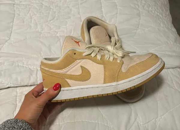 Nike Air Jordan 1 Low - Image 3