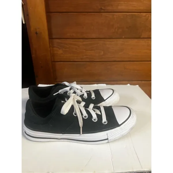 Converse Chuck Taylor All Star Madison Canvas Sz 6 Black - Image 2