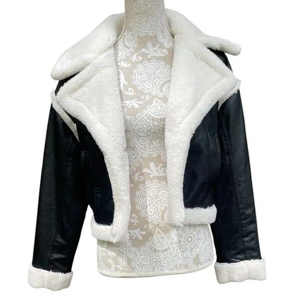 Hollister Cropped Moto Jacket S Black Vegan Leather Faux Fur Sherpa Lined Y2K - Image 2