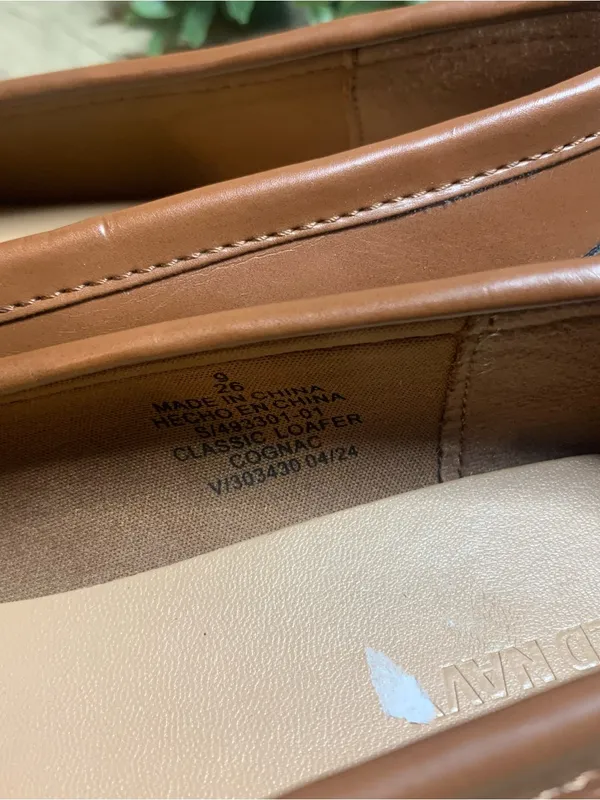 Old Navy Cognac Brown Slip-On Penny Loafers Ladies Size 9 - Image 4