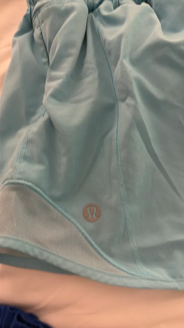 Blue Lululemon Shorts Hotty Hot - Image 3
