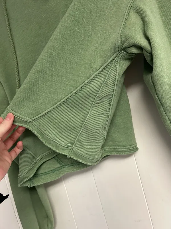 American Eagle Sweater - Image 3