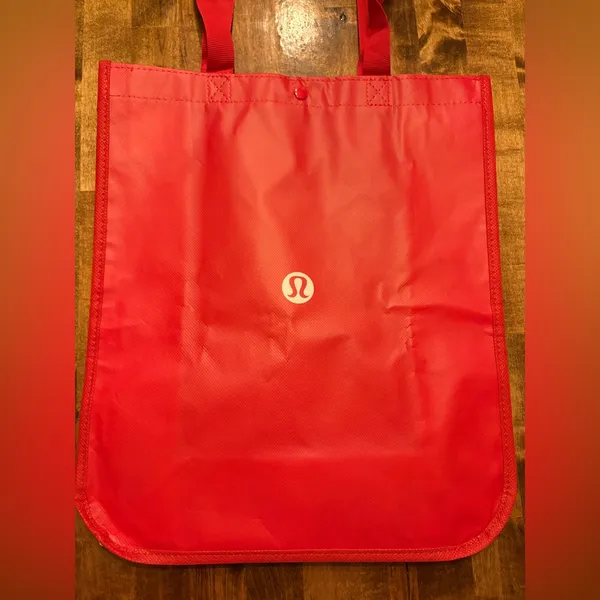NWOT Lululemon shopping tote bag red white Large - Image 4