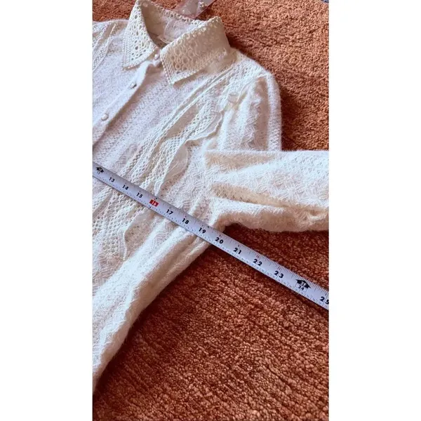 Ivy & Sage Lace Button Blouse Cream Romantic Puff Sleeve Shirt M NWT - Image 5