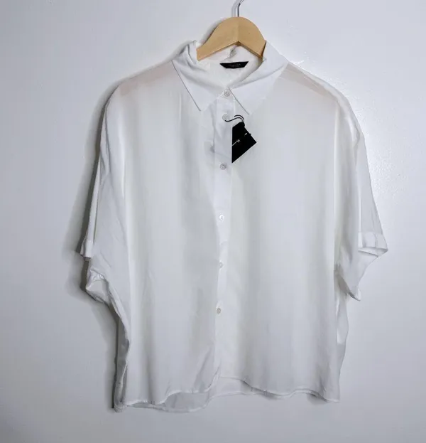 NWT‎ Massimo Dutti Women's White Flowing ShortSleeve Oversized Shirt Size Medium - Image 2