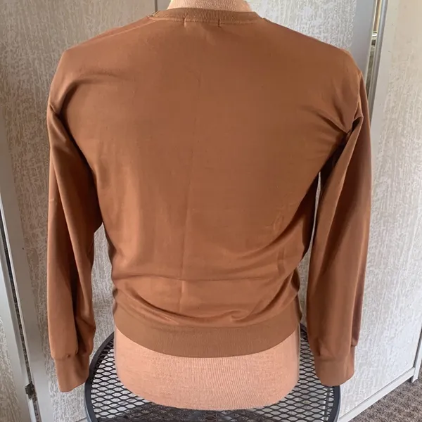 Romwe Alaska crewneck - Image 2