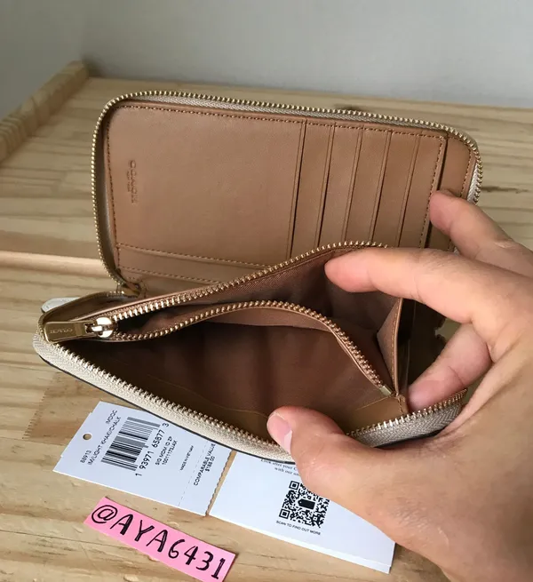 Coach Wallet - Image 7