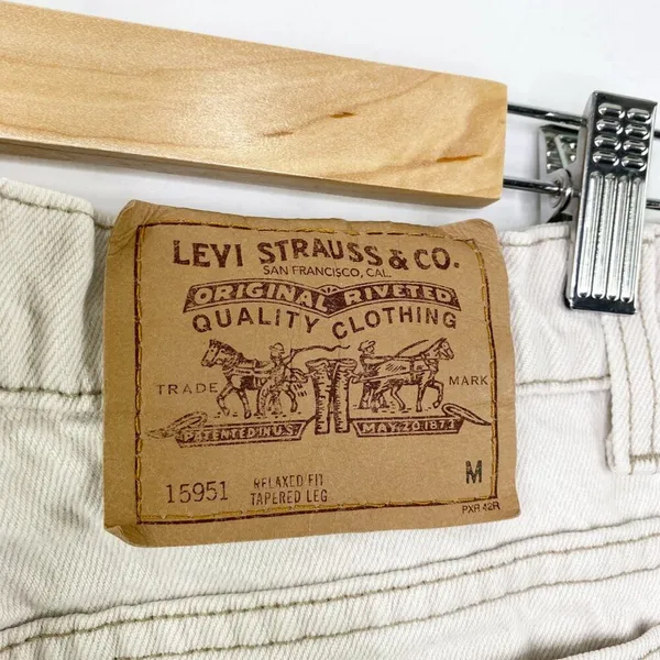 Vintage 1996 951 Levi's Jeans Womens Sz 8 Relaxed Fit Tapered Leg‎ Denim - Image 8