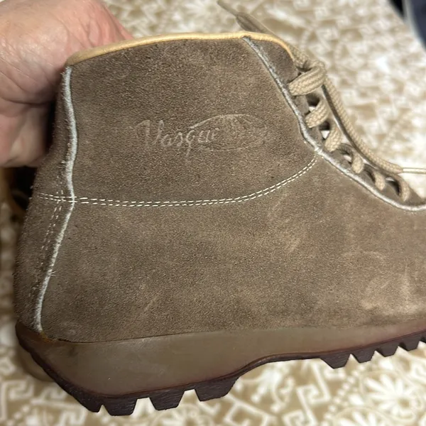 Vintage Vasque Womens Sz 7.5M Hiking Boot Beige Suede Skywalk 7546 Made in Italy - Image 10