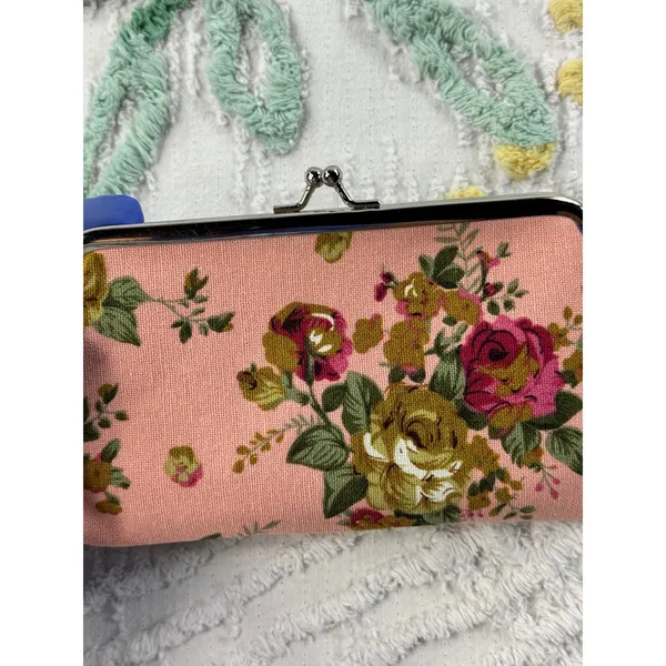 Home-X Pink Floral Canvas Kiss Lock Frame Coin Purse Clutch Bag Rose‎ Print - Image 6