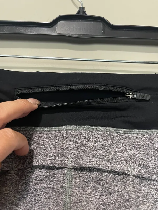 Lululemon Speed Up Short 2.5" Heather Lux Multi Black / Black size 6 - Image 6