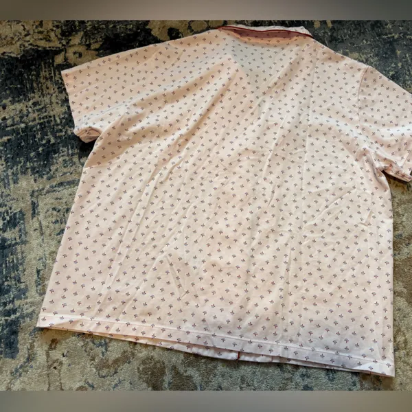 Uniqlo Light Pink Short Pajama Set with Small Floral Print - Image 10
