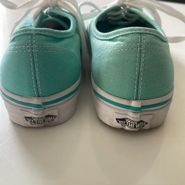 🦋Authentic VANS Canvas Flat Sneakers, Size 6 - Image 5