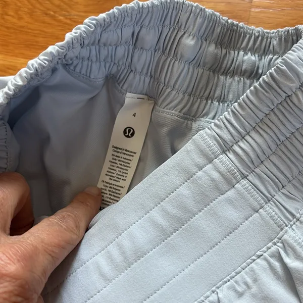 Lululemon X Peloton Hotty Hot Shorts - Image 6