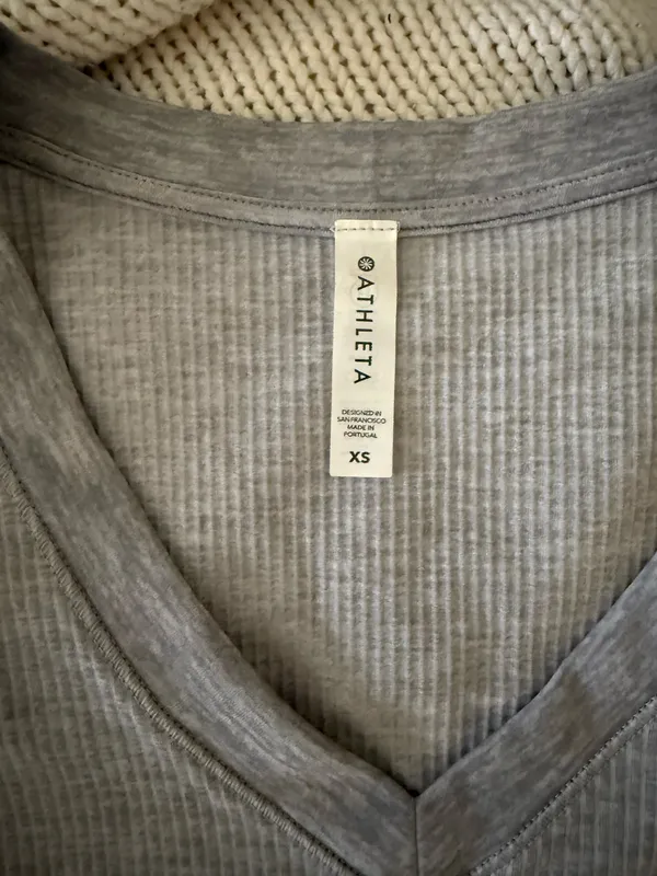 Athleta Women’s Top - Image 2