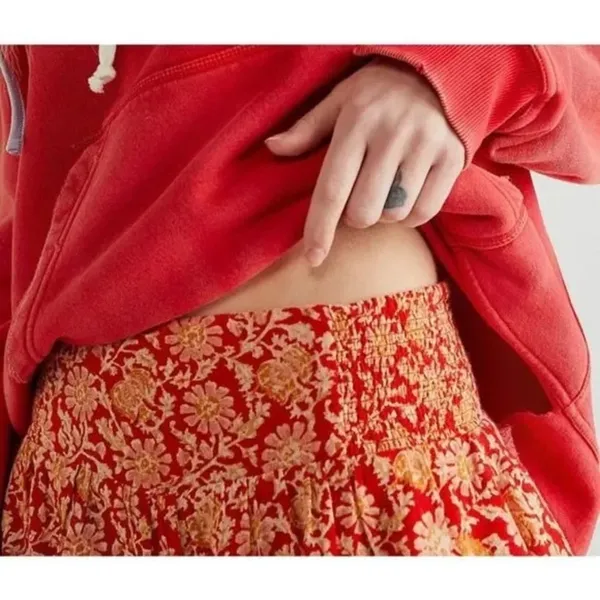 Free People Say It's So Cotton Ruffle Shorts Red Floral Combo Boho Size Small - Image 4