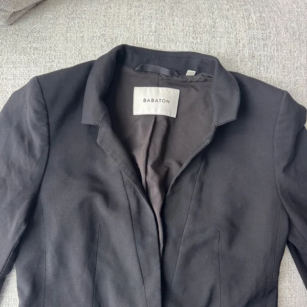 Aritzia Babaton Wool Blazer Black Single Button Tailored Longline Size 4 - Image 2
