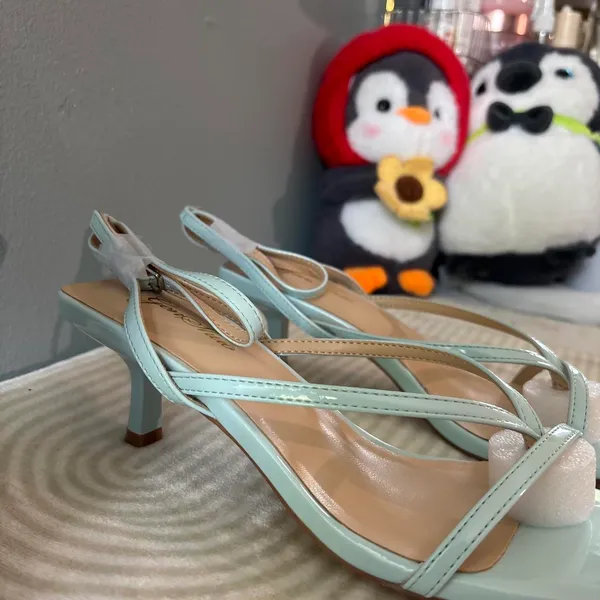 & Other Stories Pretty Light Blue Kitten Heels - Image 3