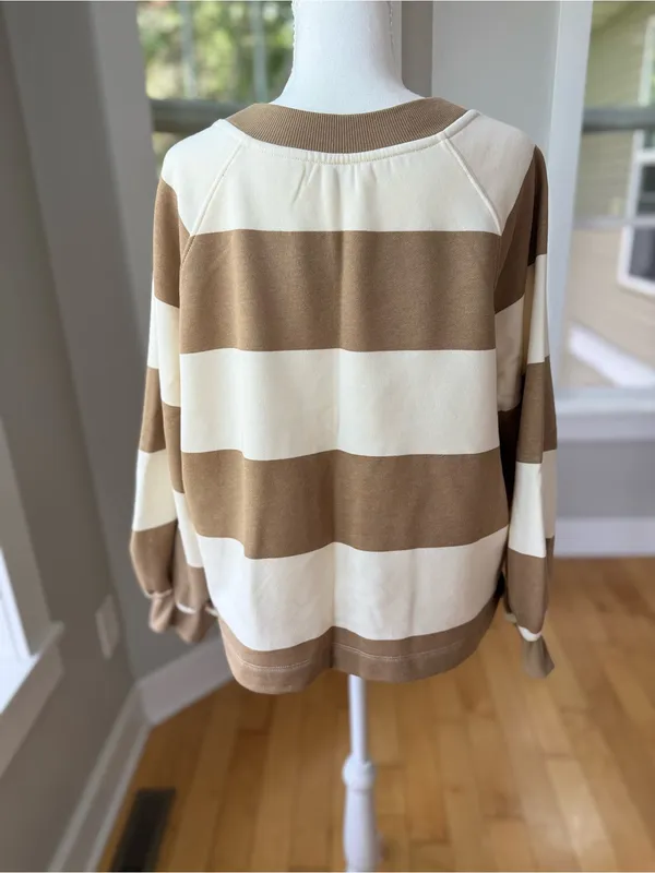 Old Navy Tan Ivory Cream Wide Striped Cropped Crewneck Sweatshirt Size Small - Image 3