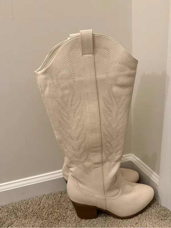Arula Cream Knee High Wide Calf & Width Sierra Western Heeled Boots - size 8W - Image 4