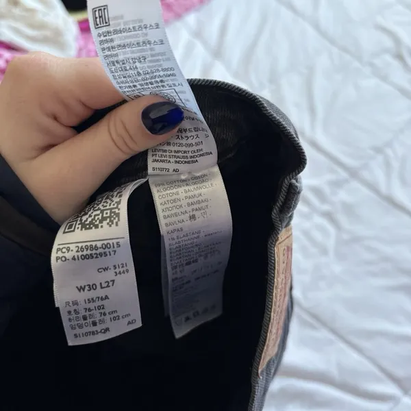 Levis Black Womens Size W30 L27 High Waisted Mom Jeans Gothic Grunge Vampire‎ - Image 8