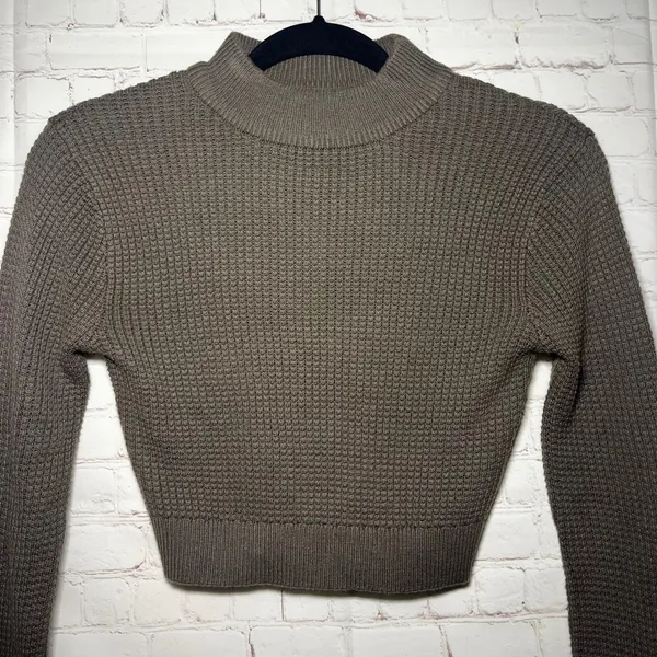 NWT GARAGE Mock Neck Ribbed Long Sleeve Cropped Sweater‎ Olive Green Size XS - Image 6