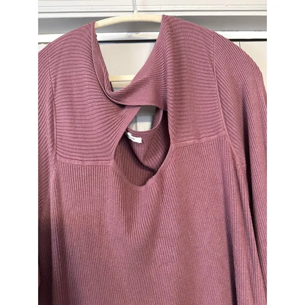 Maurice's Mauve Long sleeved waffle knit sweater with a cut-out‎ Sx 2X - Image 2