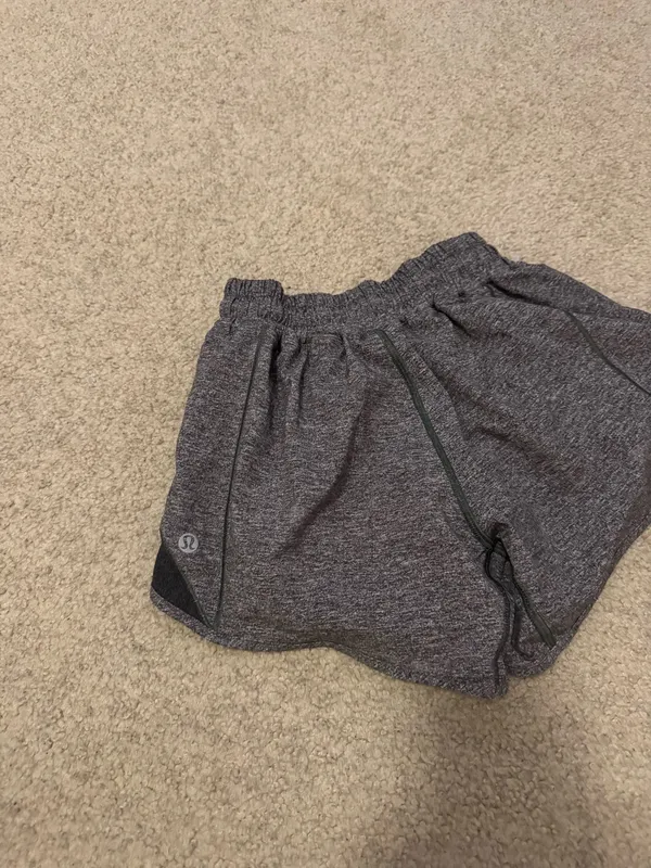 Lululemon Shorts 4" Hotty Hot - Image 2