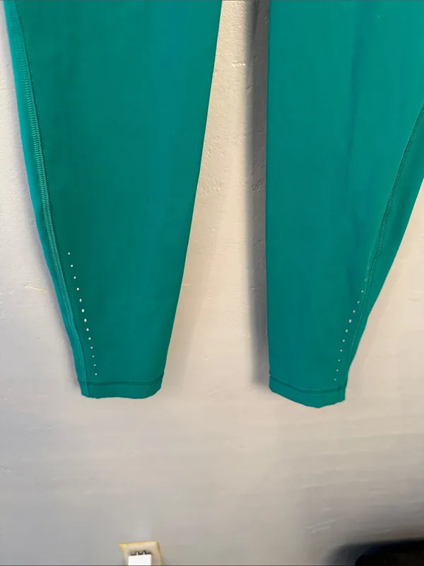 Lululemon athletic High-Waist Teal Active Leggings size 6 - Image 3