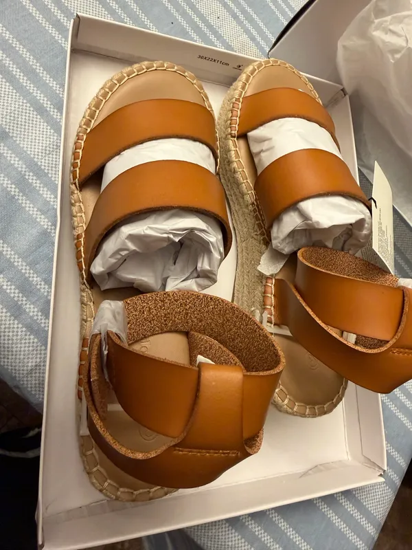Shoes Brown Size 8 - Image 3