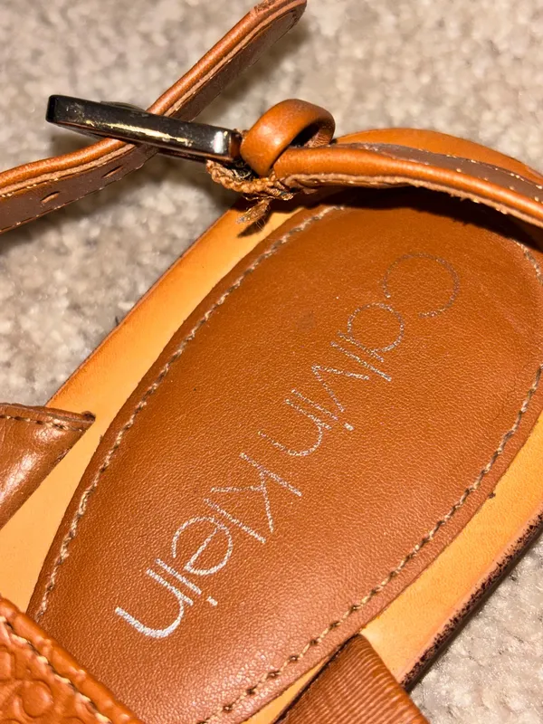 Calvin Klein Tan And Brown Sandals Size 8.5 - Image 4