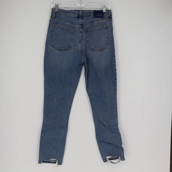 Abercrombie & Fitch Women's The Skinny High Rise Medium Wash Jean Size 4 Regular - Image 8