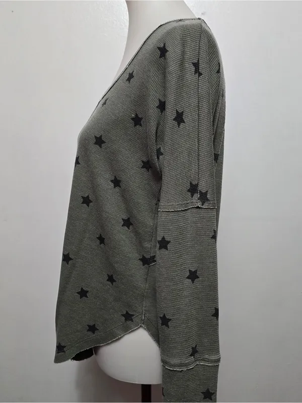 Lucky Brand Small Olive Star Print Waffle Knit Thermal Top Bohemian Casual - Image 3