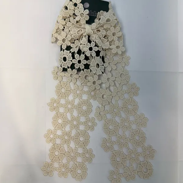 Boho Cream Lace Bow Hair Clip Floral Crochet Barrette Wild Fable NWT - Image 2