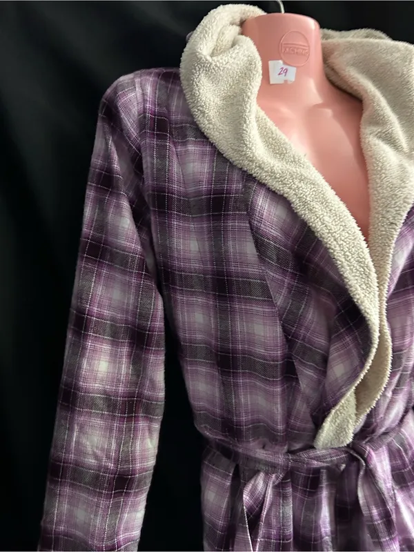 UGG Women's Plush Purple Plaid Robe with Sherpa Trim SM - Image 6