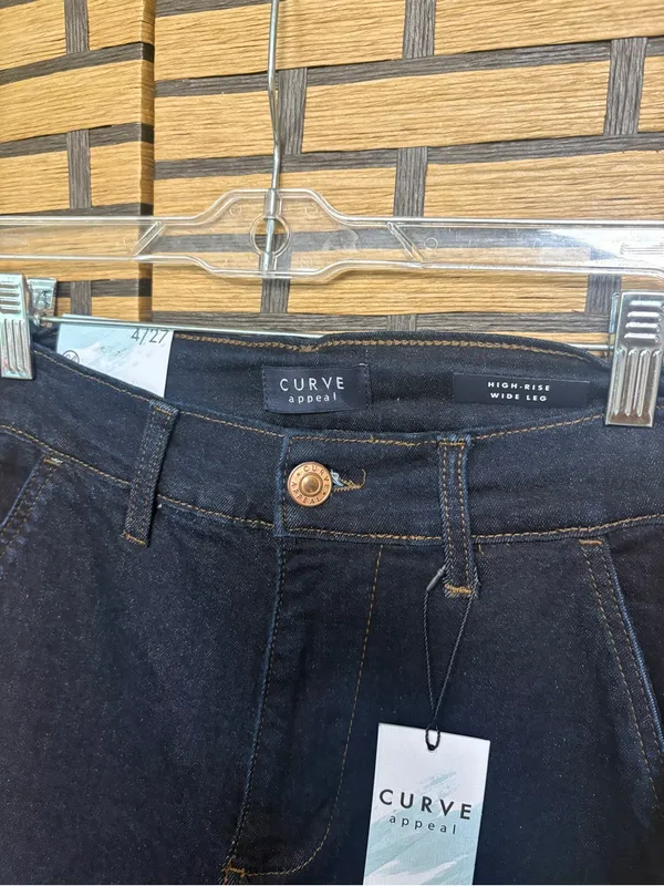 Curve Appeal High Rise Wide Leg Jeans Size 4/27 - Image 6