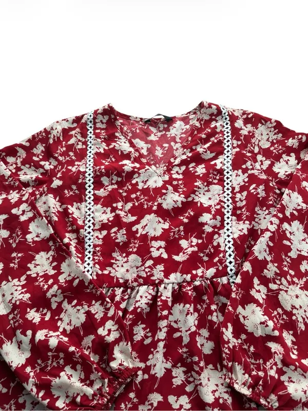 Dokotoo Women Size XL Red Floral Long Sleeve V-Neck Crochet Trim Babydoll Dress - Image 4