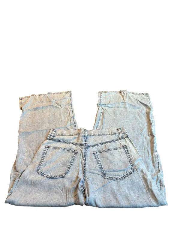 GAP lightweight acid wash jeans - Image 2
