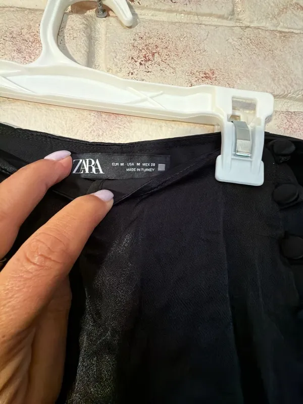 Zara Black Satin  Button Mini Skirt Size M - Image 3